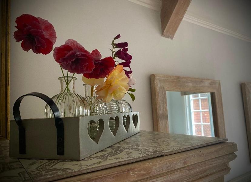 The Old Rectory - Valley View Room In Private Home Stockton-on-Teme Bagian luar foto